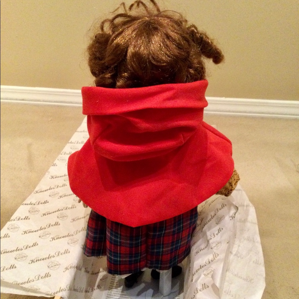 Ashton Drake collectable porcelain doll. Like new! Little Red Riding Hood - Picture 5 of 5